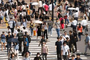 詹姆斯不超过23分钟砍下至少30分5板5助 历史首人